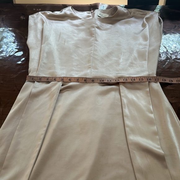 Bohme SatinElegant Cream Midi Dress - Picture 7 of 9